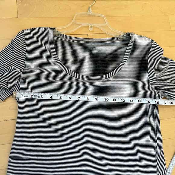 lululemon athletica Every Yogi Tee
Tonka Tee Engineer Heathered Multi 8 - Picture 4 of 6